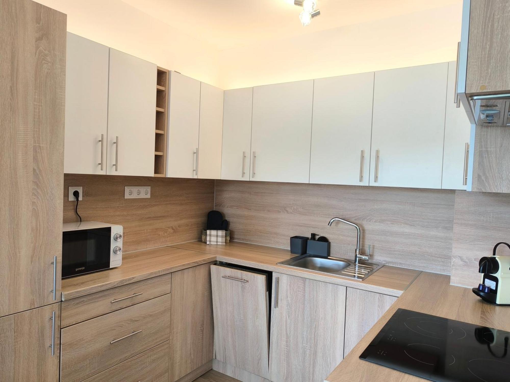 קסזטלי Helikon Terrace Susanne Apartment מראה חיצוני תמונה