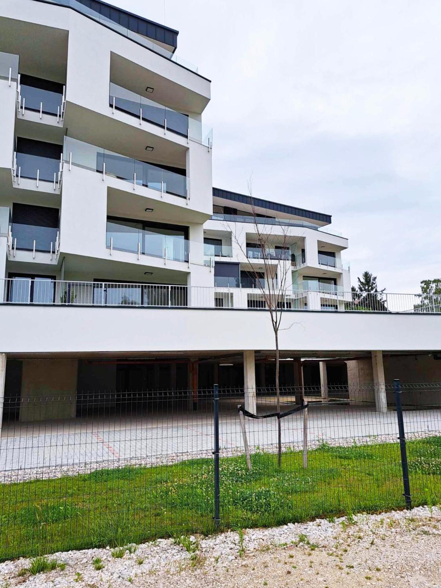 קסזטלי Helikon Terrace Susanne Apartment מראה חיצוני תמונה